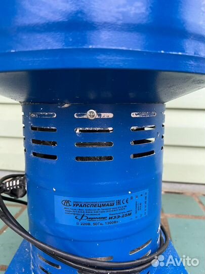 Зернодробилка (Измельчитель зерна Фермер)