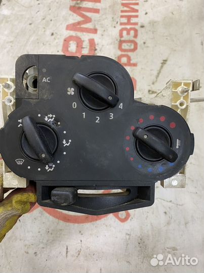 Блок управления печкой renault logan 1