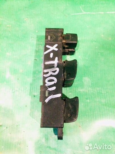 Блок управления стеклоподъемника Nissan X-Trail T3