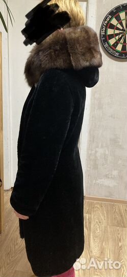 Шуба мутоновая с капюшоном
