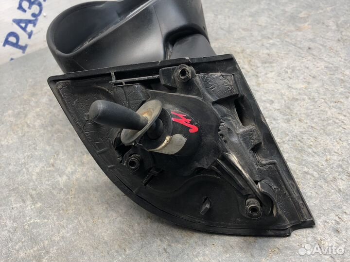 Правое зеркало Citroen C3