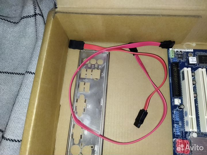 Материнская плата с процессором