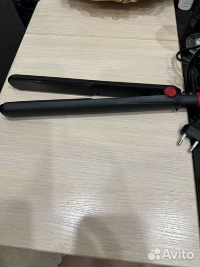Выпрямитель для волос