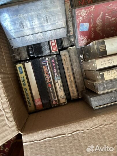 Кассеты видео /аудио и dvd диски