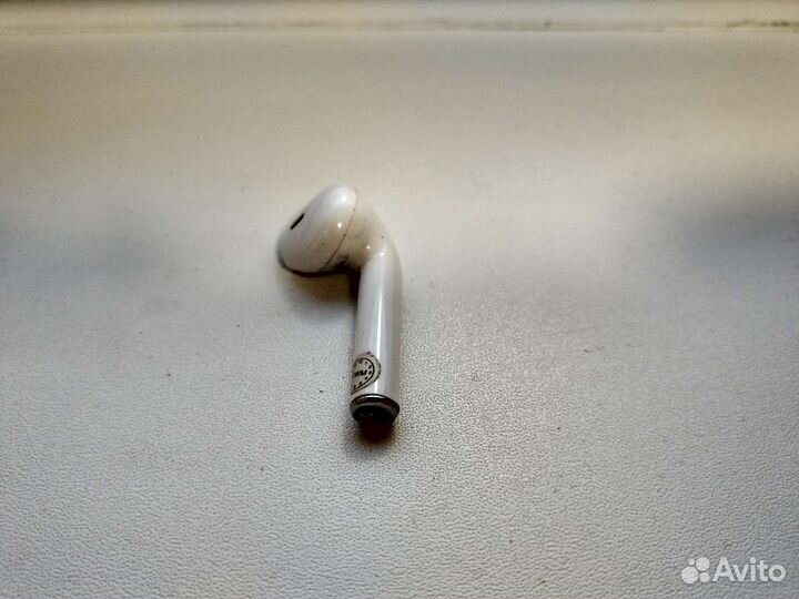 Наушник (состояние неизвестно)