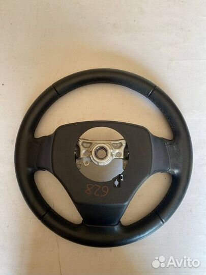 Рулевое колесо Toyota Avensis