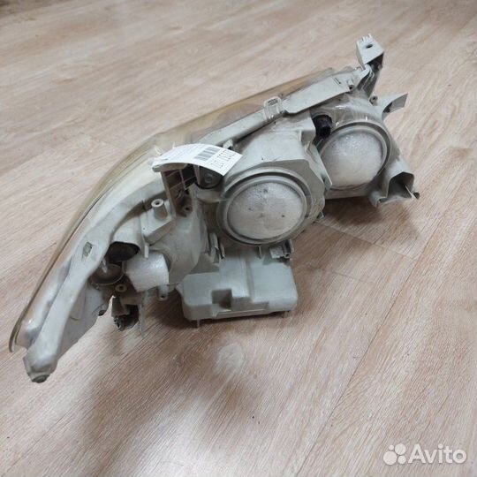 Фара галоген левая Toyota Camry 40 2006-2011