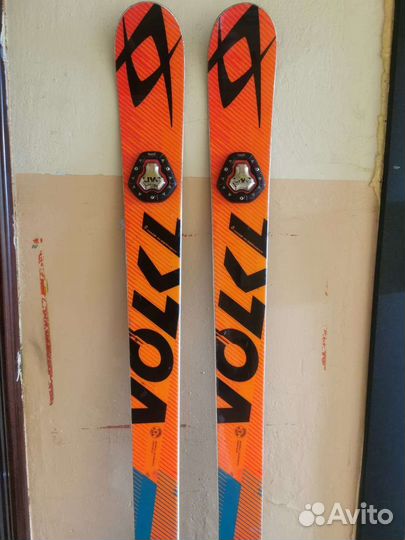 Кубковые лыжи volkl GS WC racetiger speedwall fis