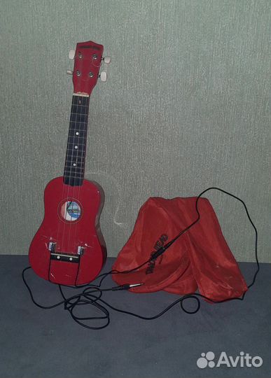 Электроукулеле с подключением, пьезозвукосниматель