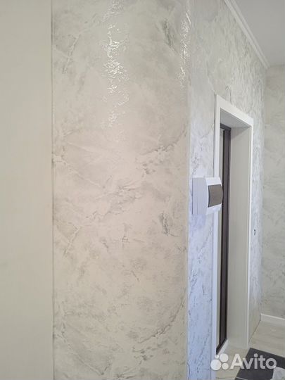 Шпаклевка стен, поклейка обоев