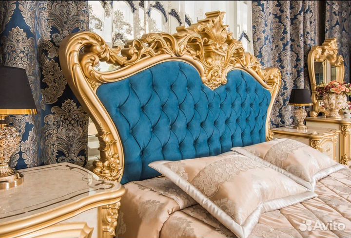 Спальный гарнитур