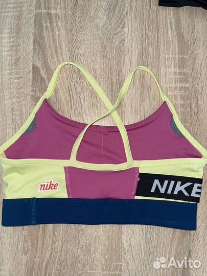 Спортивный топ nike m