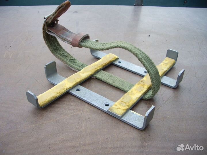 Крепёж та-57 из кунга радиостанции