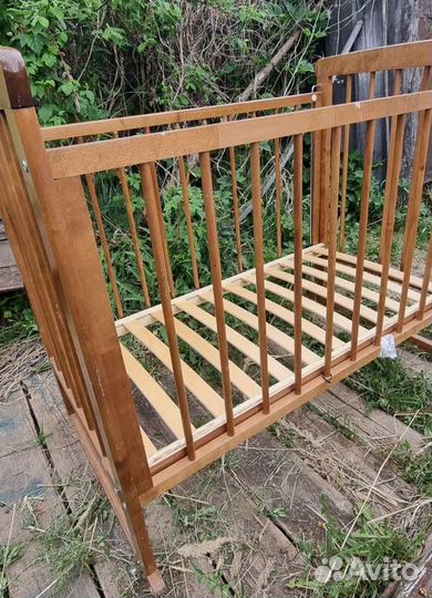 Детская кроватка