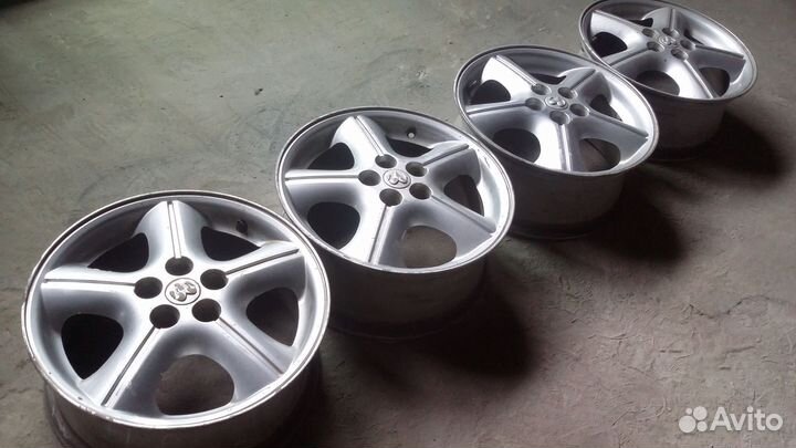28) К-кт дисков ориг литых R16 dodge 5х100