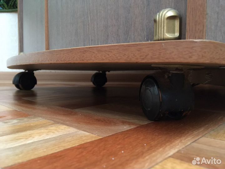 Тумба под телевизор