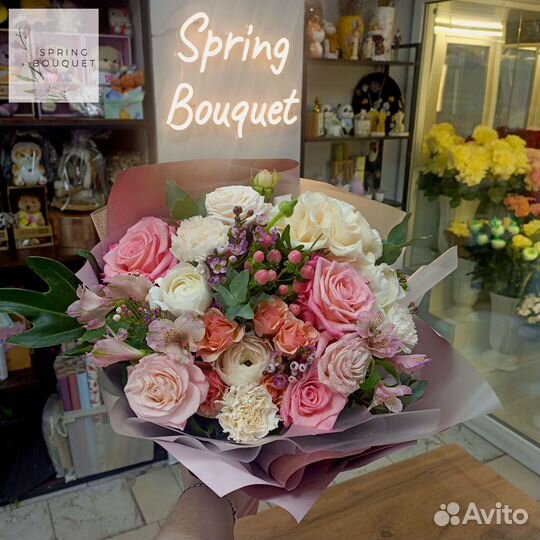 Букет из цветов на 8 марта