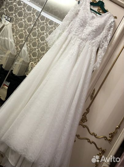 Свадебное платье