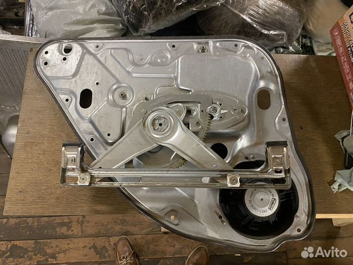 Карта двери + стеклоподъемник+колонка ford focus 2