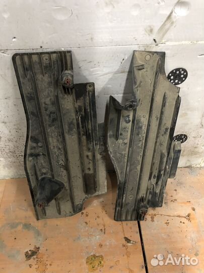 Пыльник днища ford focus 3