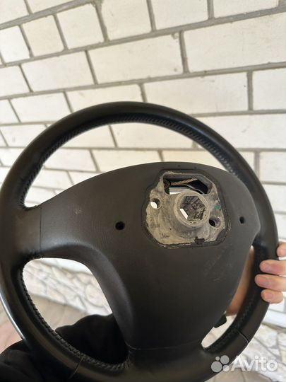 Руль на volvo s40