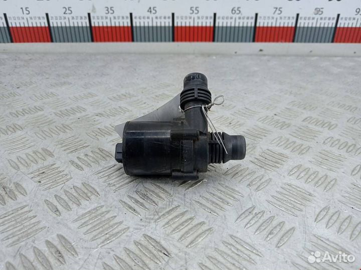 Водяная помпа BMW X5 E53 2002 64116907811