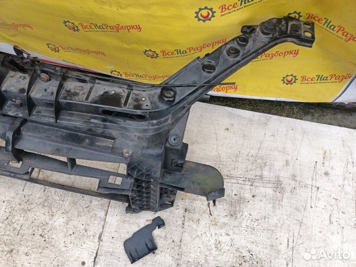 Рамка радиатора Ford Fusion 1.4 fxja 2006