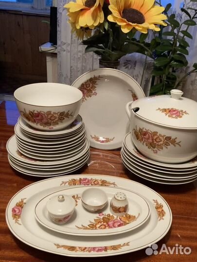 Сервиз столовый СССР на 6 персон