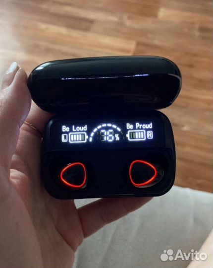 Новые беспроводные наушники с микрофоном