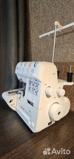 Оверлок comfort 110