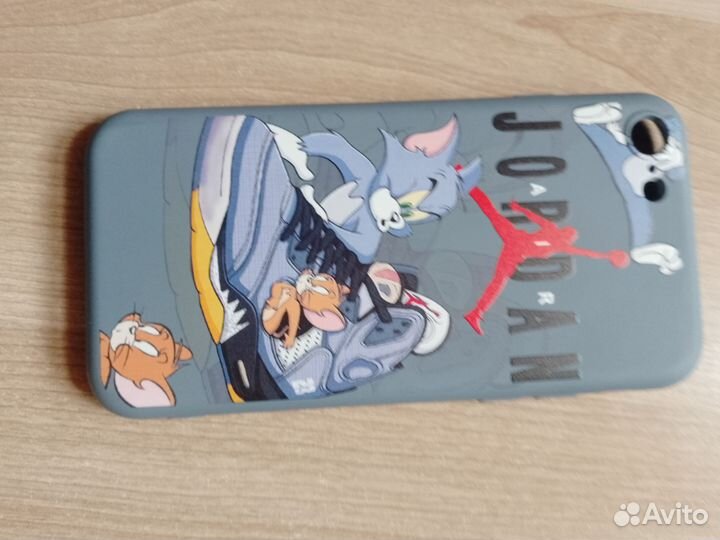 Чехлы на айфон 7/8