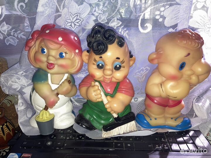 Резиновые игрушки много см. текст