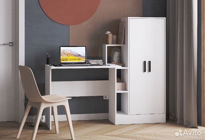 Компьютерный стол в наличии