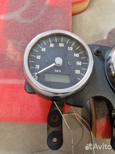 Приборная панель Kawasaki W650