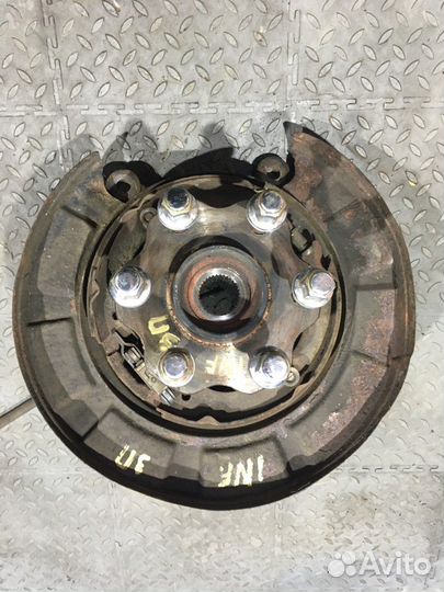 Кулак поворотный задний правый в сборе со ступице