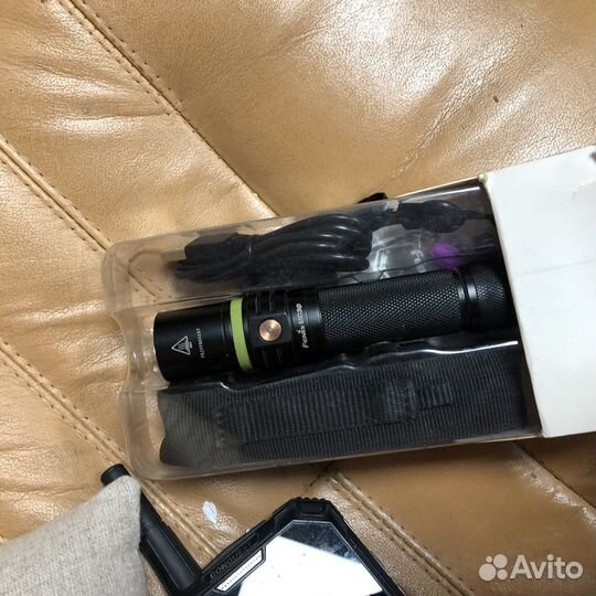 Фонарь fenix uc30