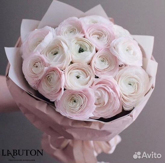 Цветы.Букет Ранункульсов.Доставка по Иркутску