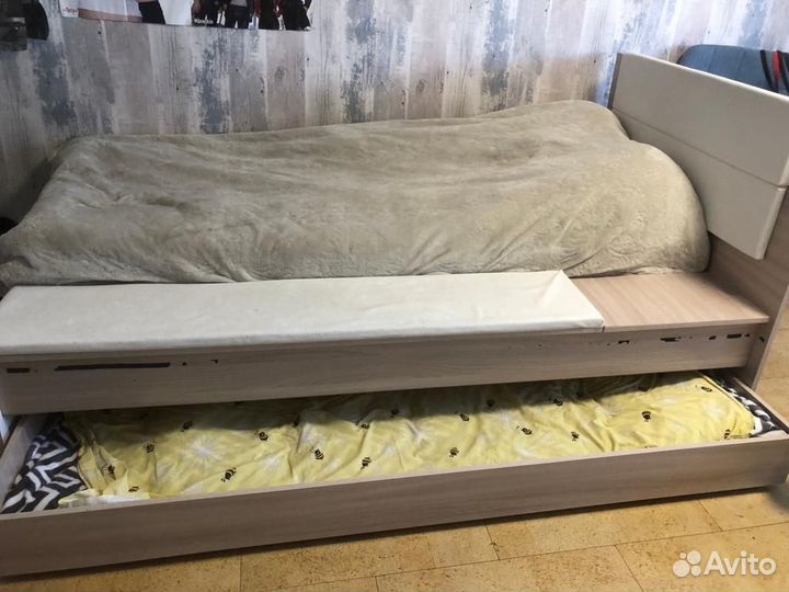 Двухъярусная кровать выдвижная