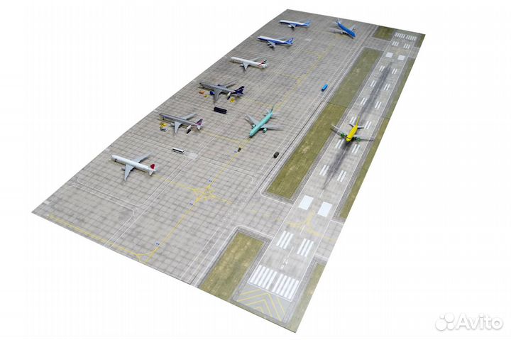 Макет аэропорта со взлётно-посадочной полосой