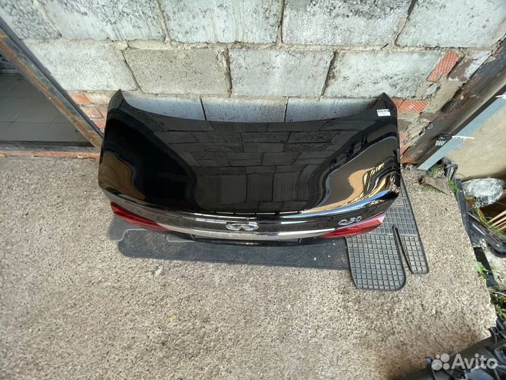 Крышка багажника Инфинити Q50