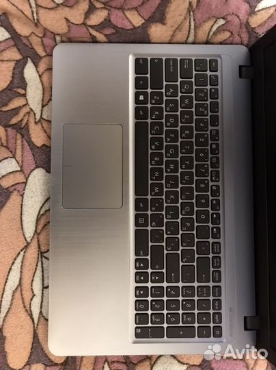 Ировой ноутбук Asus 4 ядра/SSD/2 видеокарты