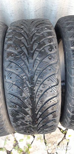 Goodyear UltraGrip Extreme 205/55 R16