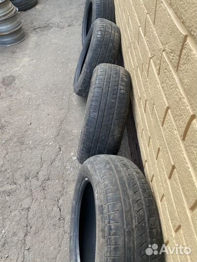 Pirelli Carrier 185/65 R15