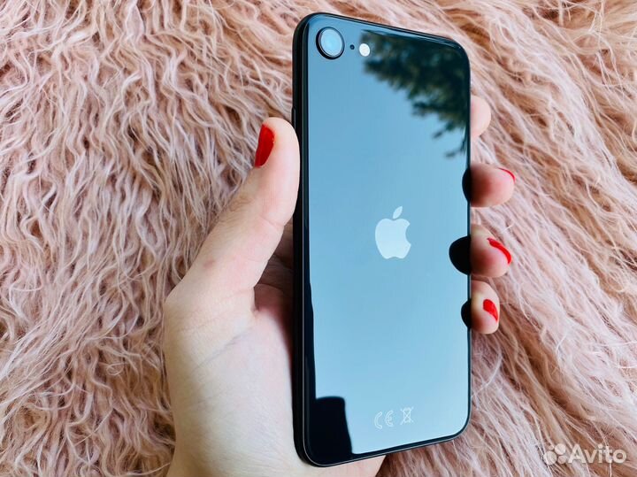 iPhone SE (2020), 64 ГБ