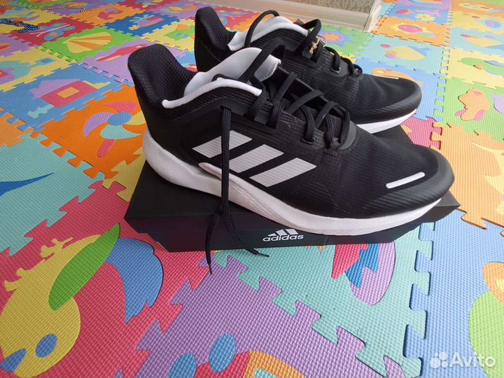 Кроссовки adidas alphatorsion M