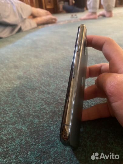 Телефон iPhone 11 pro