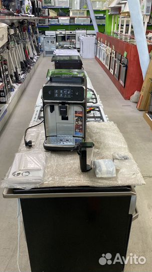 Кофемашина Philips EP2236 Series 2200 LatteGo