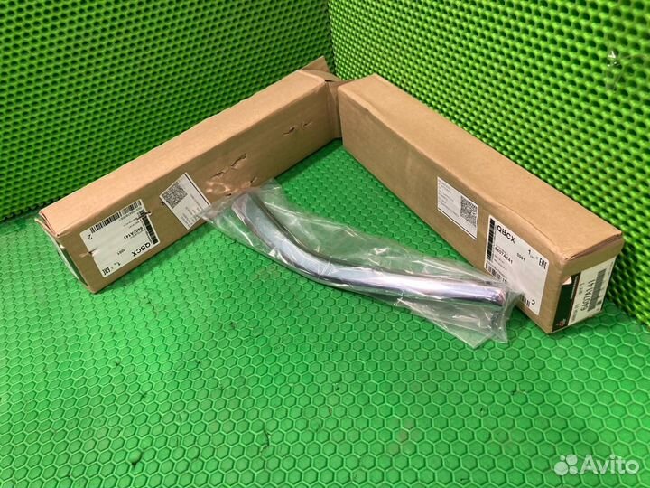 Накладка бампера передняя левая Mitsubishi