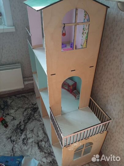 Домик кукольный деревянный