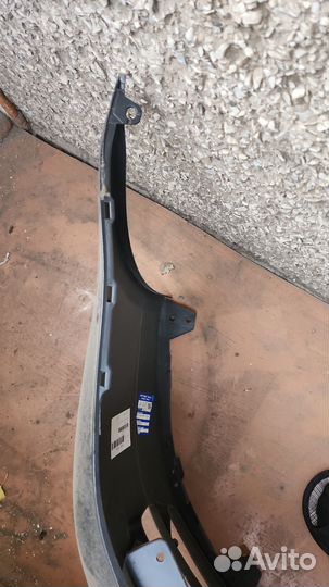 Бампер передний новый toyota авенсис